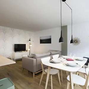 https://olabide-2-by-smiling-rentals.sansebastianhotels.net
